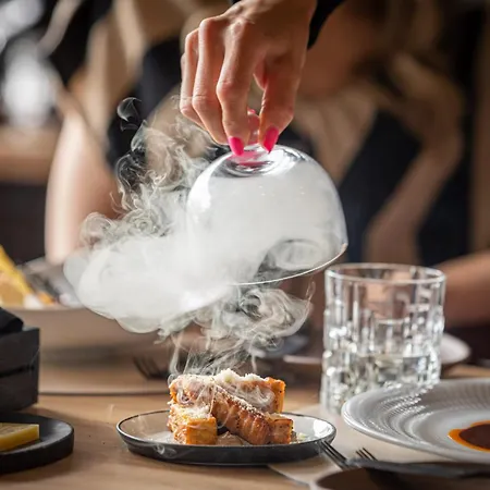 Hedon & Παρνού