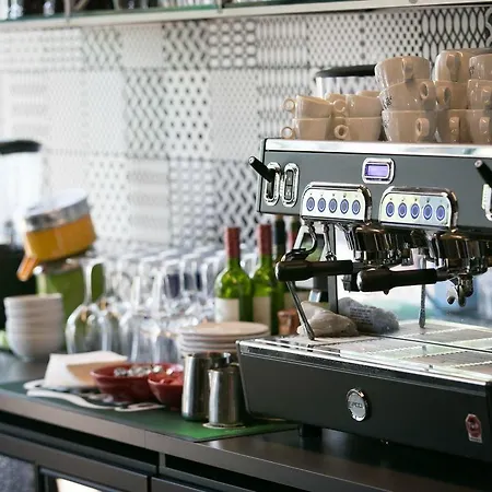 Hedon & 4* Παρνού