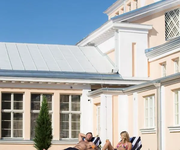 Hedon & 4* بارنو